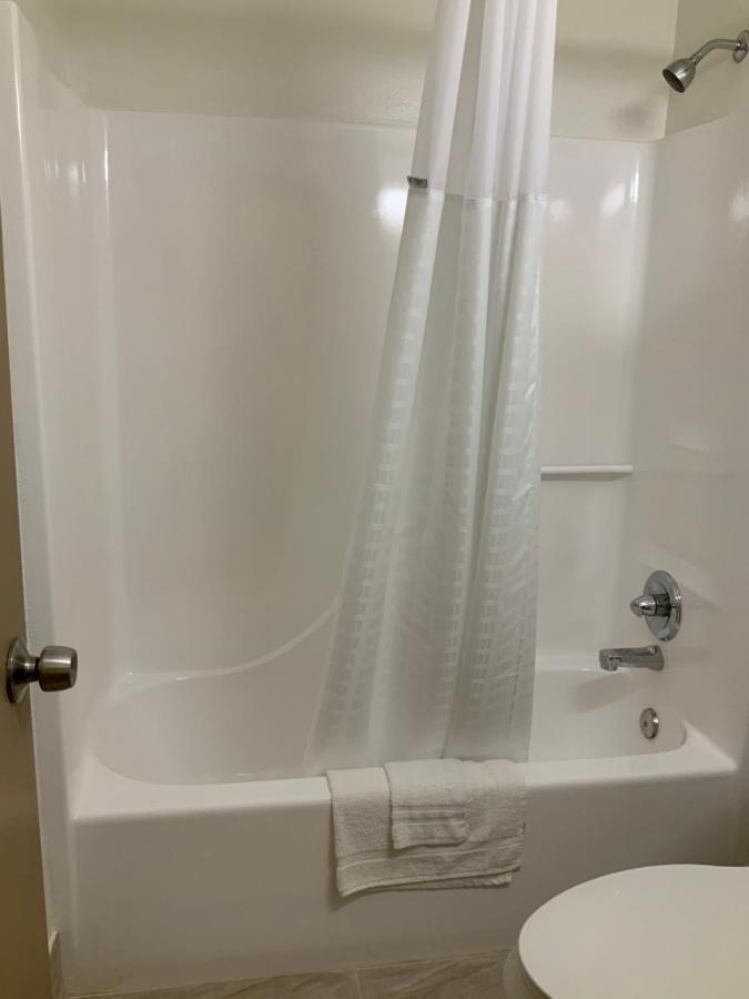 Days Inn By Wyndham Troy Il Εξωτερικό φωτογραφία