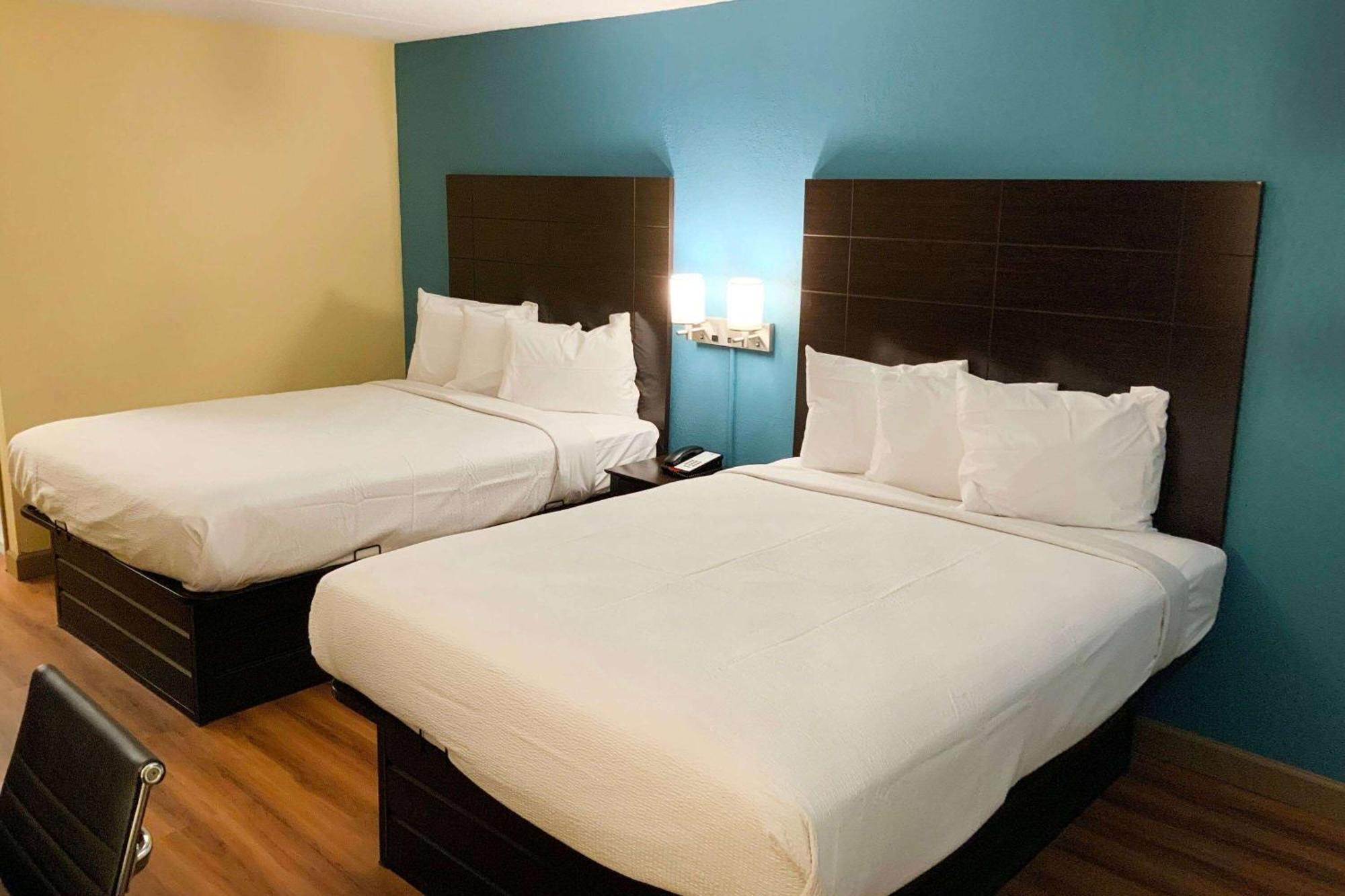 Days Inn By Wyndham Troy Il Εξωτερικό φωτογραφία